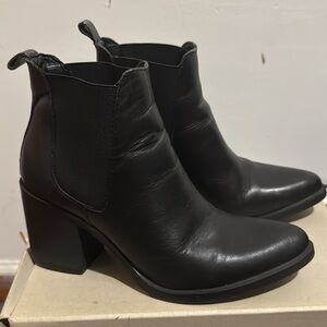 Steve Madden boots